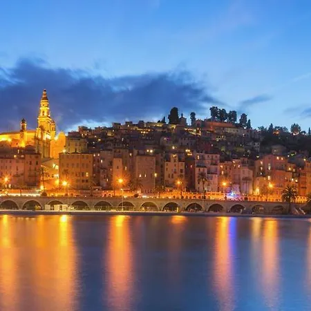 Botel Dreams Menton
